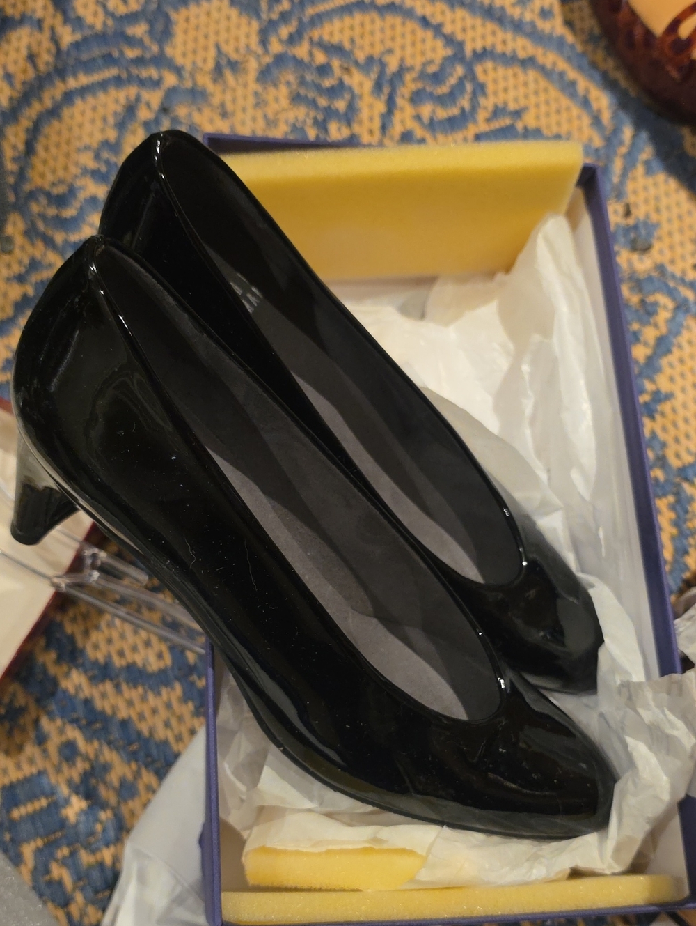 Stuart Weitzman Black Patent Low Heel Pumps